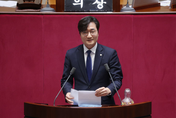 260210_대정부질문_장철민사진