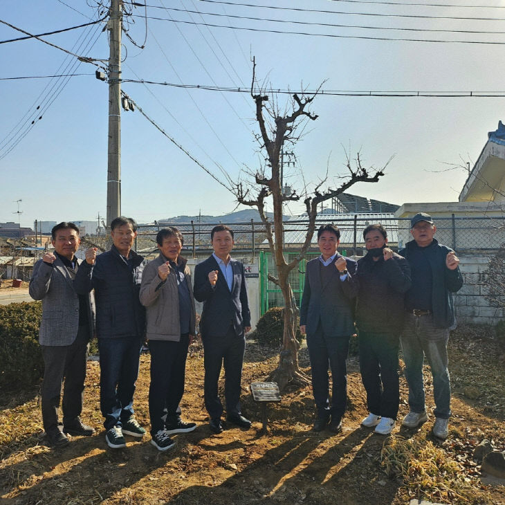 6.응봉면 풍년기원 기념식수 행사 모습