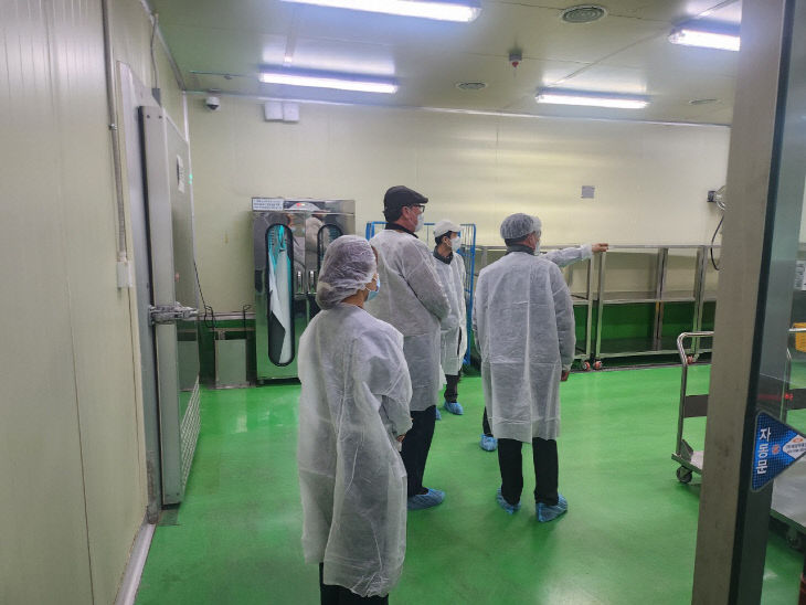 7.공주시 학교급식지원센터 방문 모습