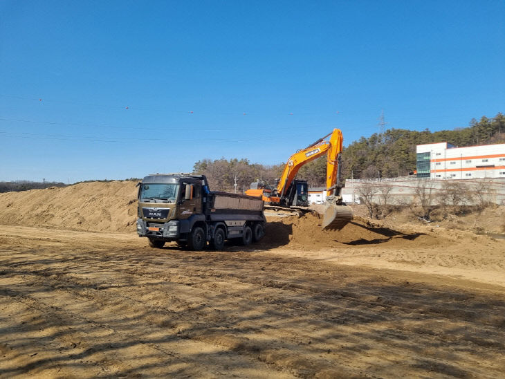 청주시, ‘여름철 수해 예방’ 병천천 퇴적토 제거공사 추진.