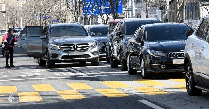 20260226-파크골프장 인근 불법 주정차 극심