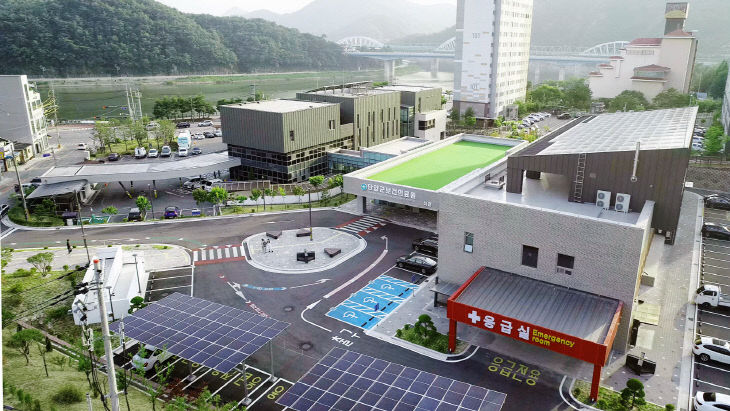 보도 4) 단양군보건의료원 전경