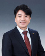 (3.3.보도자료관련사진) 한상현 신임 보은교육장 증명사진