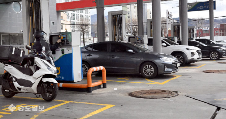 20260303-중동 불안에 주유차량 증가1