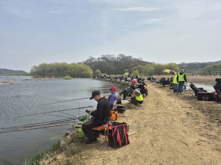 3.지난해 예당전국낚시대회 모습