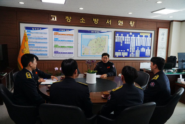 새내기 소방공무원 4명 힘찬 출발(사진)