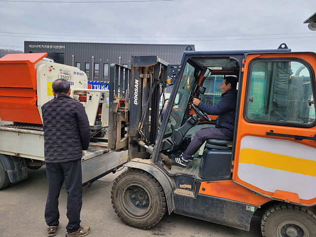 농업기계 주말에도 임대 (1)