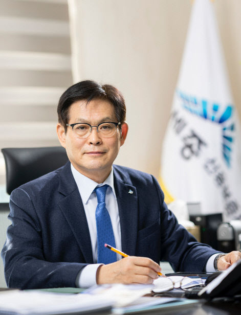 붙임. (사진)세종신용보증재단_김효명이사장