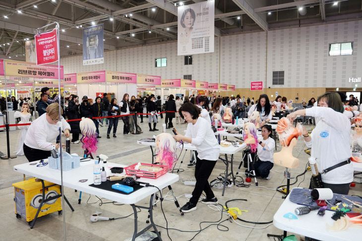 2. 국내 최대 규모 2026 대전 뷰티 엑스포 화려한 개막 3