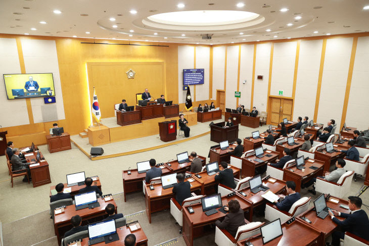 충주시의회 본희의