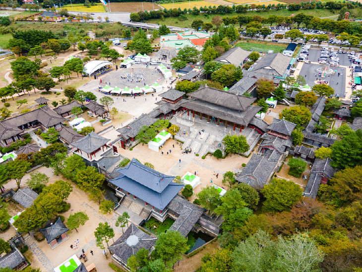 보도 1) 온달관광지 전경