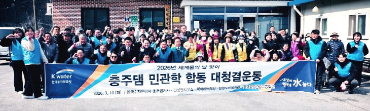 하트 포즈 사진