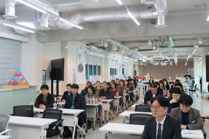 서천교육지원청이 개최한 행정실장 나눔자리