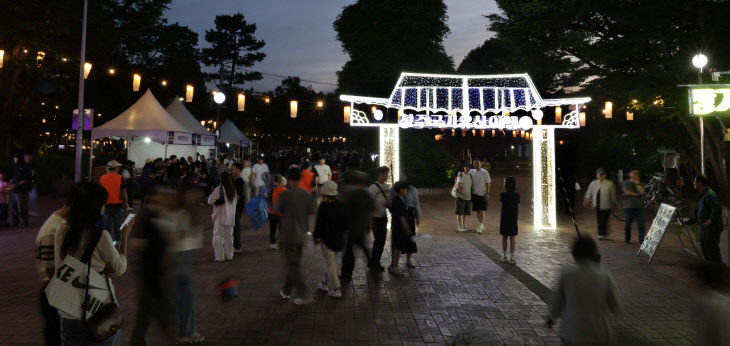 청주 국가유산 야행 ‘압각수의 사계, 천년의 헤아림’