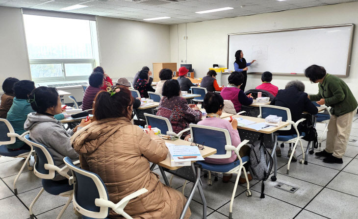 사진1(충남 문해교육 지원사업 선정)