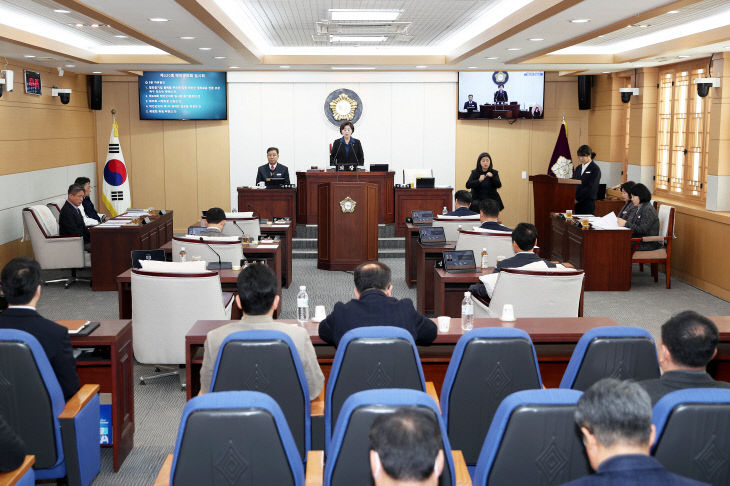 제320회 태안군의회 임시회 본희의 사진