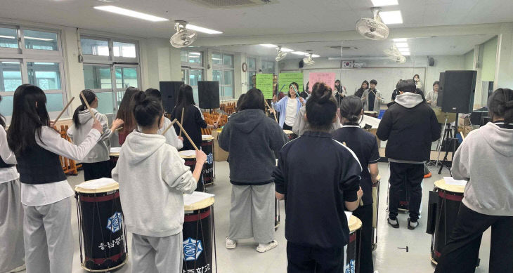 [보도사진1] 남부권역 학생동아리 홍보 (남부평생교육원)