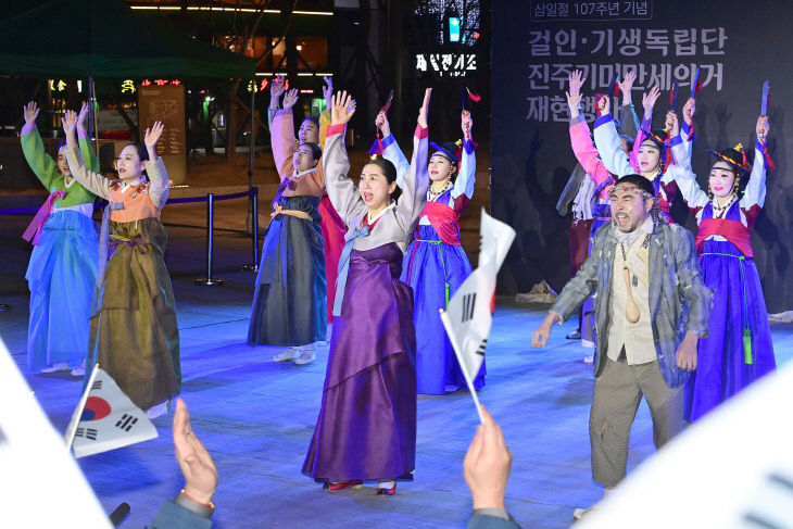 3.1운동 기념 ‘진주걸인·기생독립단 만세운동’ 재현 (1)