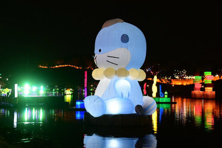 ‘2022+진주남강유등축제’화려하게+막+올라+(7).JPG.middle