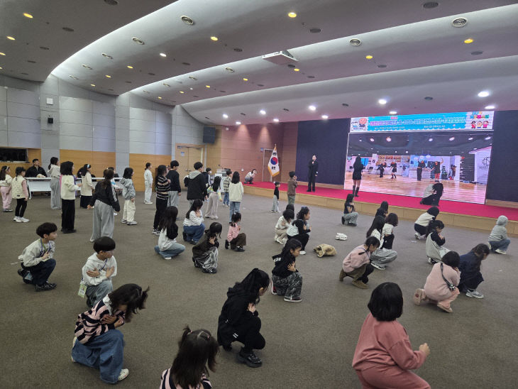 아동보육과(어린이기획단.104퍼포먼스단 1차회의) (2)