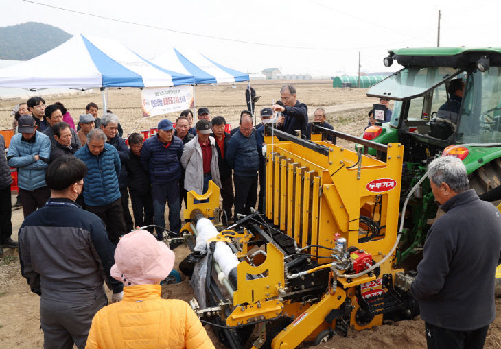 3. 마늘파종기계 교육 (2)