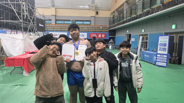 신관초등학교 씨름부 전국 무대서 우승 사진(1)