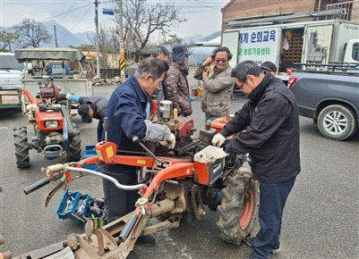 사진3) 농업기계 순회수리교육
