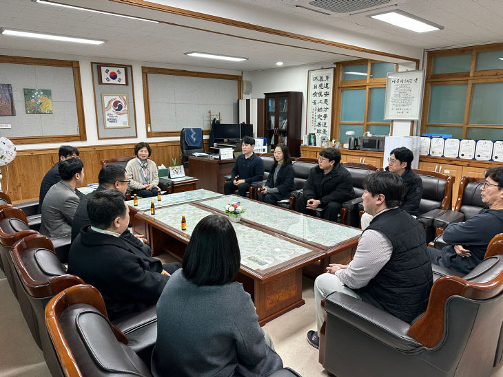 1. 보령‘한내늘품’견학 통해 지역 특화 돌봄 서비스 강화 (2)