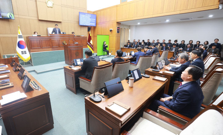 [보도자료 사진] 260319 부안군의회, 제370회 임시회 폐회