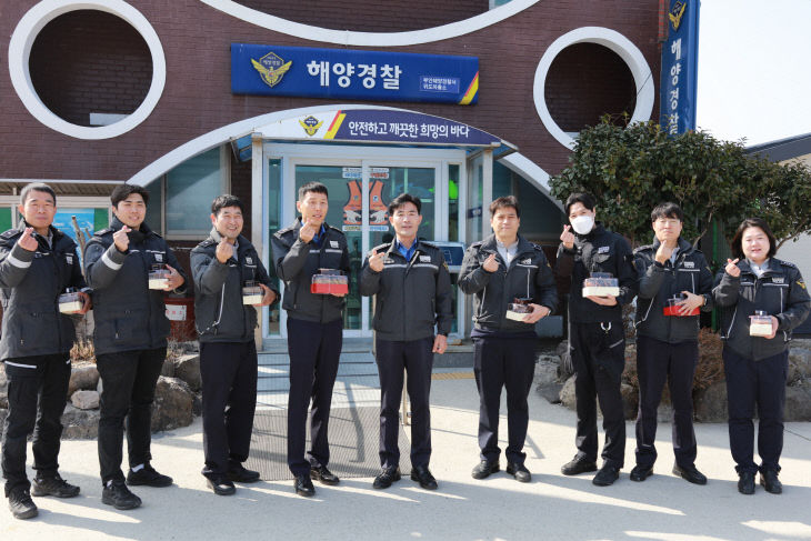 새벽 응급환자 이송…국민투표 1위 선정-2