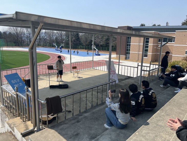 사본 - 충주고 틈새버스킹 사진