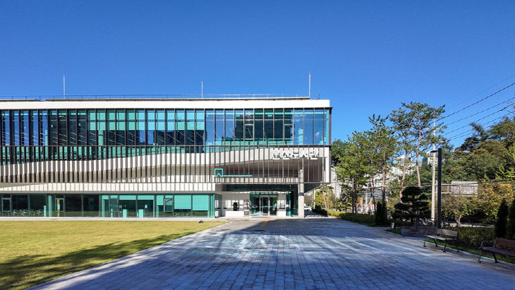 공모사업 선정_문산도서관 전경사진