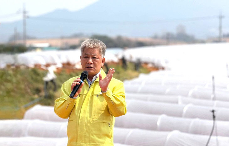 7442726287143697374_4675563335