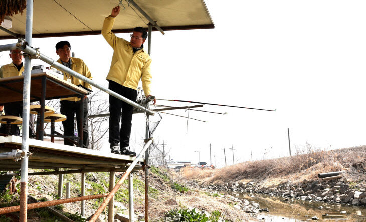 부안군, 하천·계곡 내 불법시설 정비 TF 현장 점검 (2)