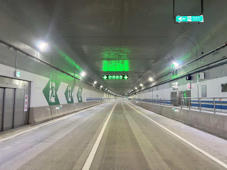 충장지하차도 전경