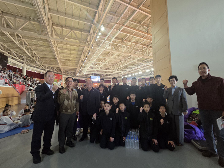 예산교육지원청, 제37회 충청남도교육감기 태권도대회 격려1