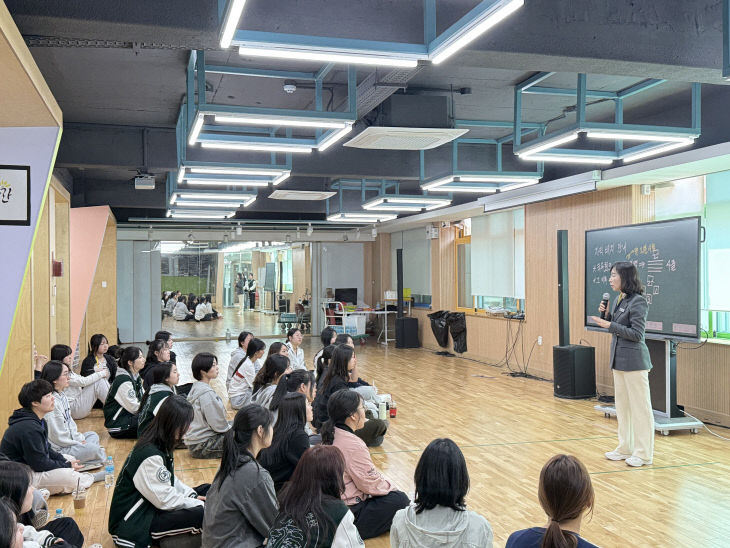 금산여고, ‘토론과 합의로 여는 학생 자치’ 리더십 캠프
