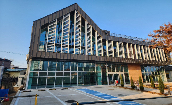 증평군 메리놀 마을창작소 외관