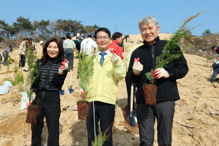 고창군, 제81회 식목일 나무심기 행사(8)
