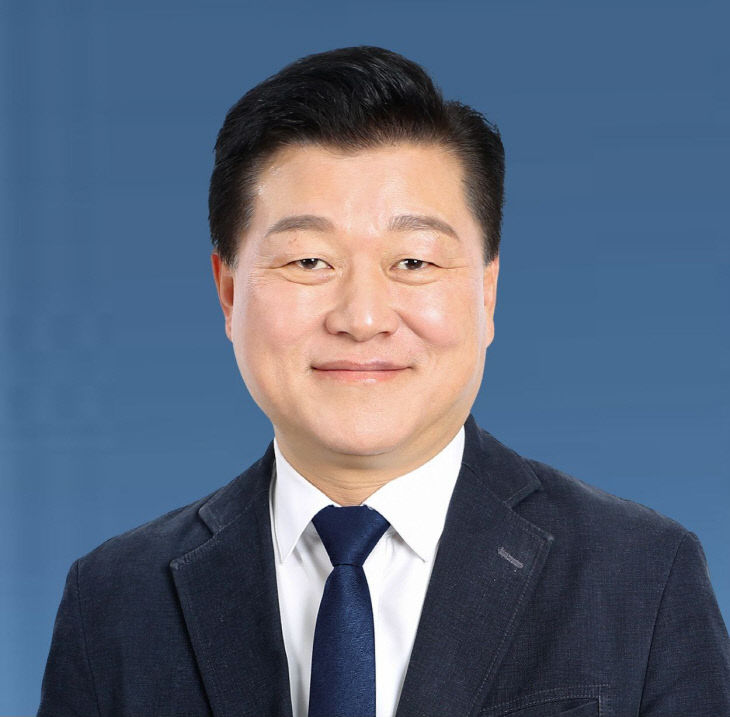 신용한_예비후보등록사진