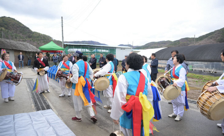 임화4리어르신회관준공식 (2)