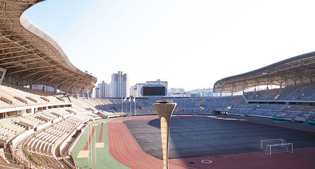 1. 화성종합경기타운 전경