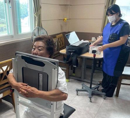 사진자료(함평군 보건소 결핵 검진 모습)