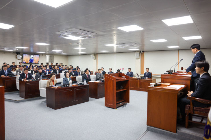 1-1. 제300회 임시회 개회