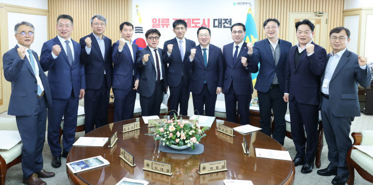 2025041301001112400045281