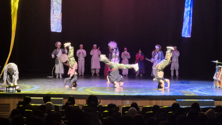 5.창작극 ‘퓨전 심청전’ 공연 장면 (2)