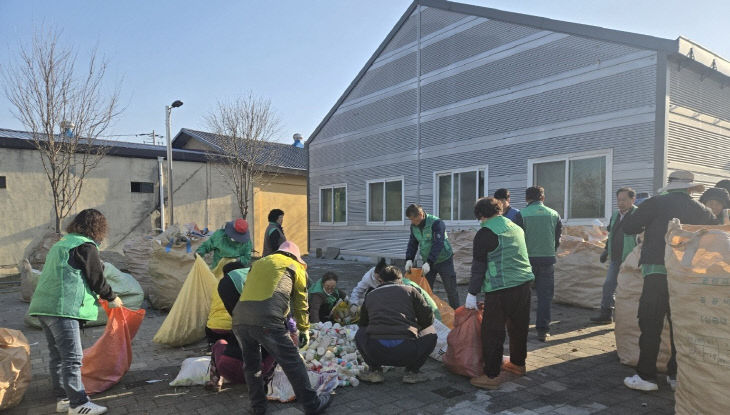 감물면 새마을회, 3R 재활용품 모으기 운동 (1)