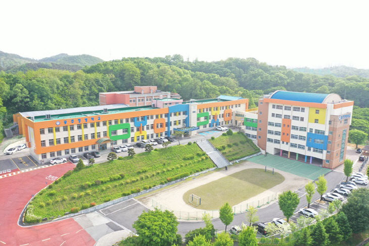 공주정명학교 학교 전경