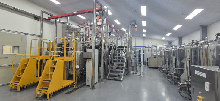 사진5) 단일균 4종 멸귤 배양시설