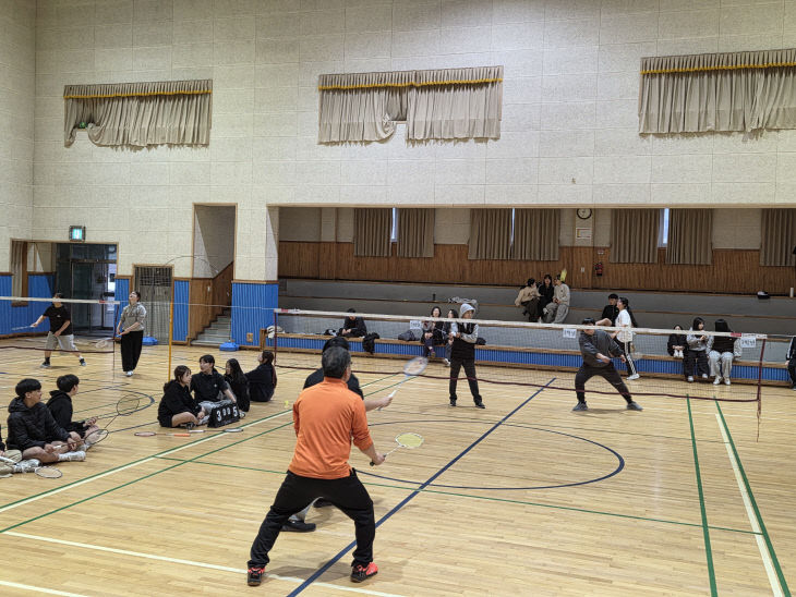 예산 삽교중 코예산삽교중, 트 위에서 피어난 사제지간의 정!3